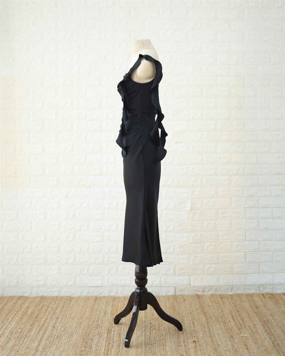 Noir Ruched Midi Dress in Black, side view