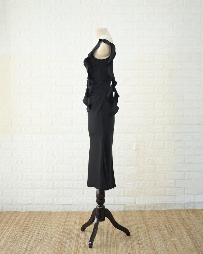 Noir Ruched Midi Dress in Black, side view